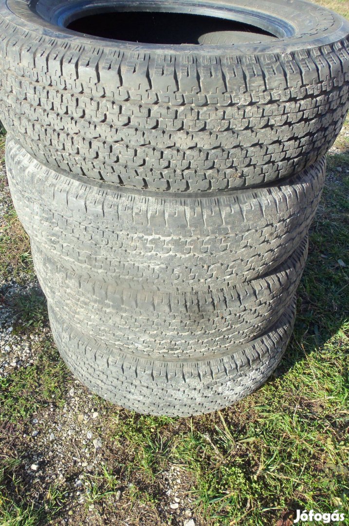 Bridgestone Dueler 215/65r16 pickup terepjáró gumi