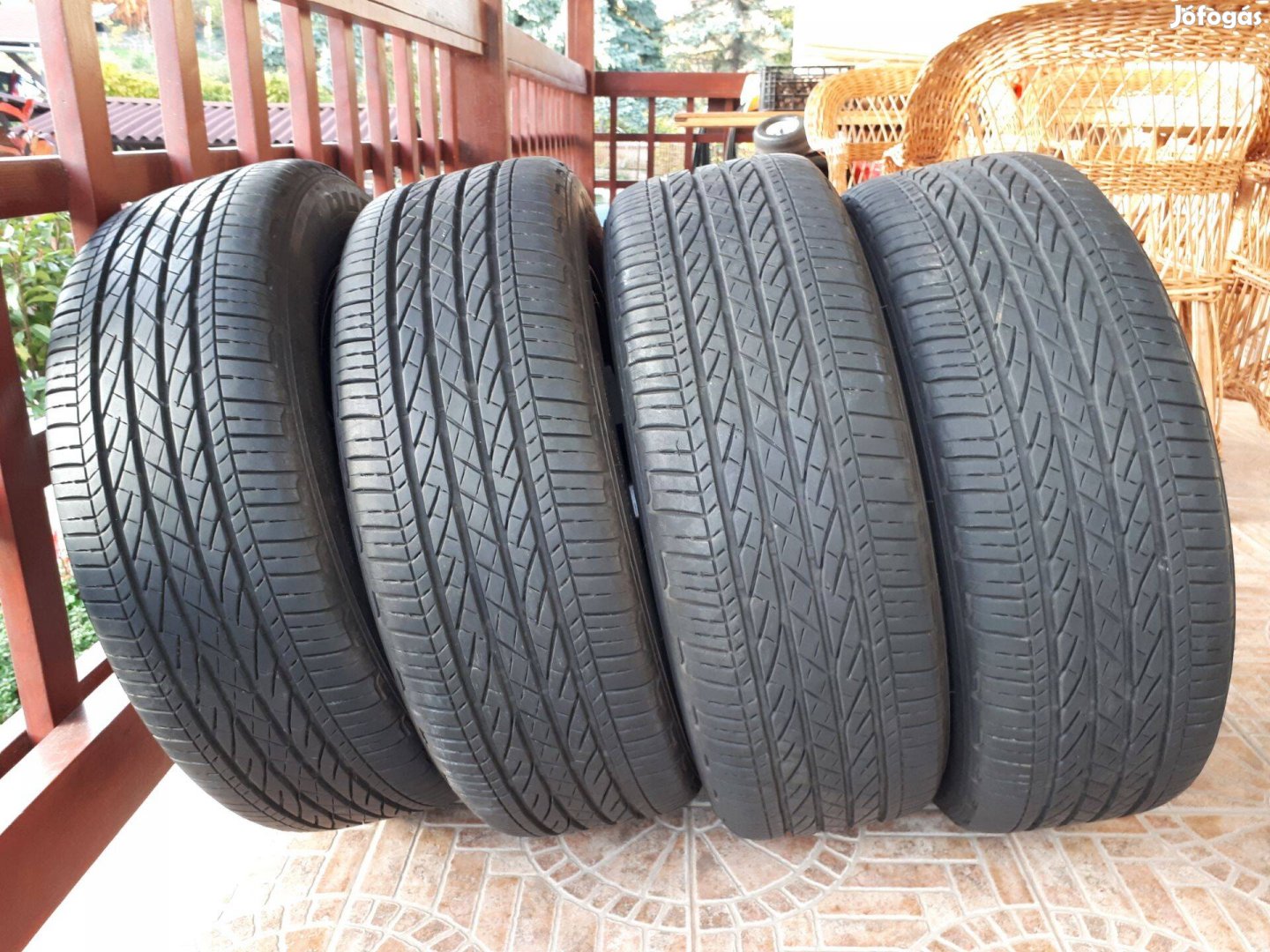 Bridgestone Dueler H/P 215/60r17