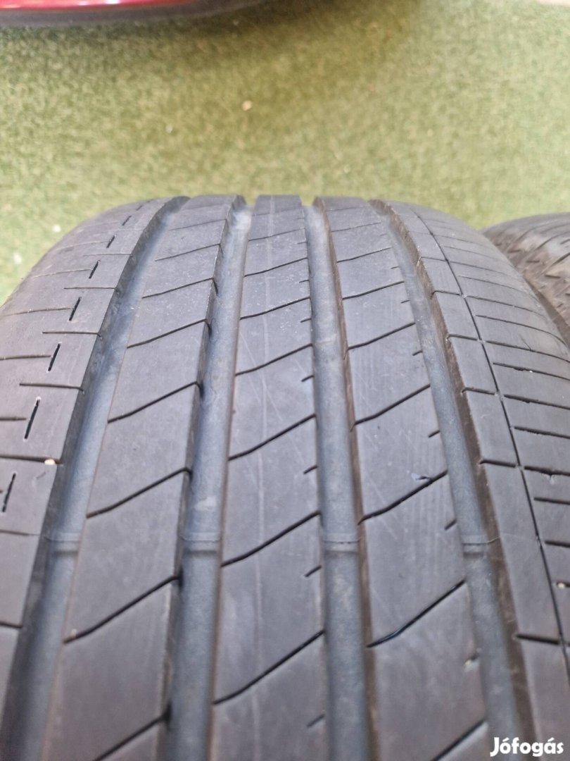Bridgestone Turanza 215/45R18 nyárigumi 2db