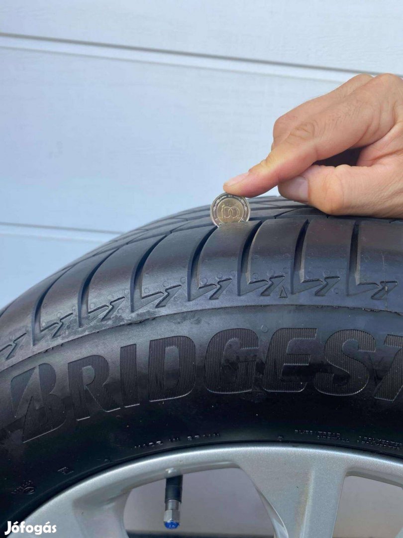 Bridgestone Turanza 235/55/R17 nyári gumiabroncs