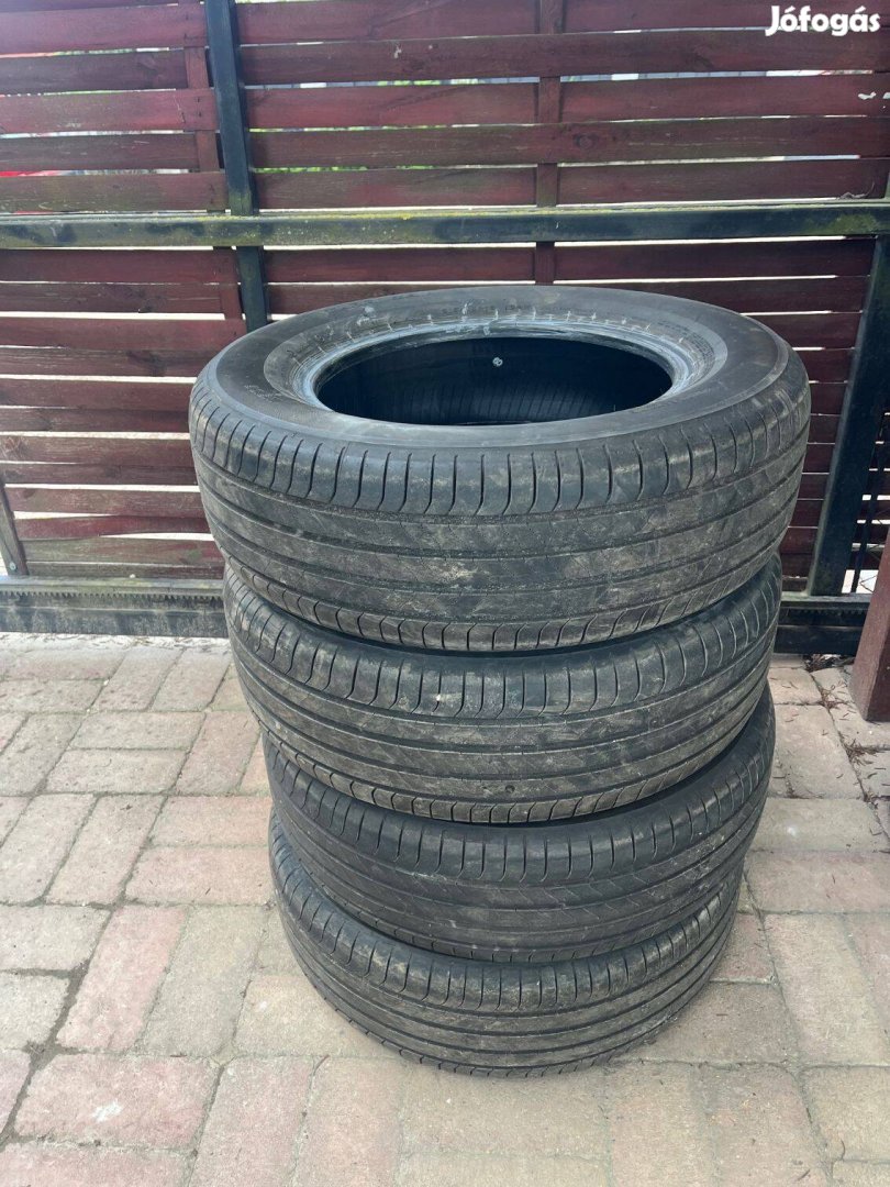 Bridgestone Turanza 6 215/65 R16 102H nyári autógumi