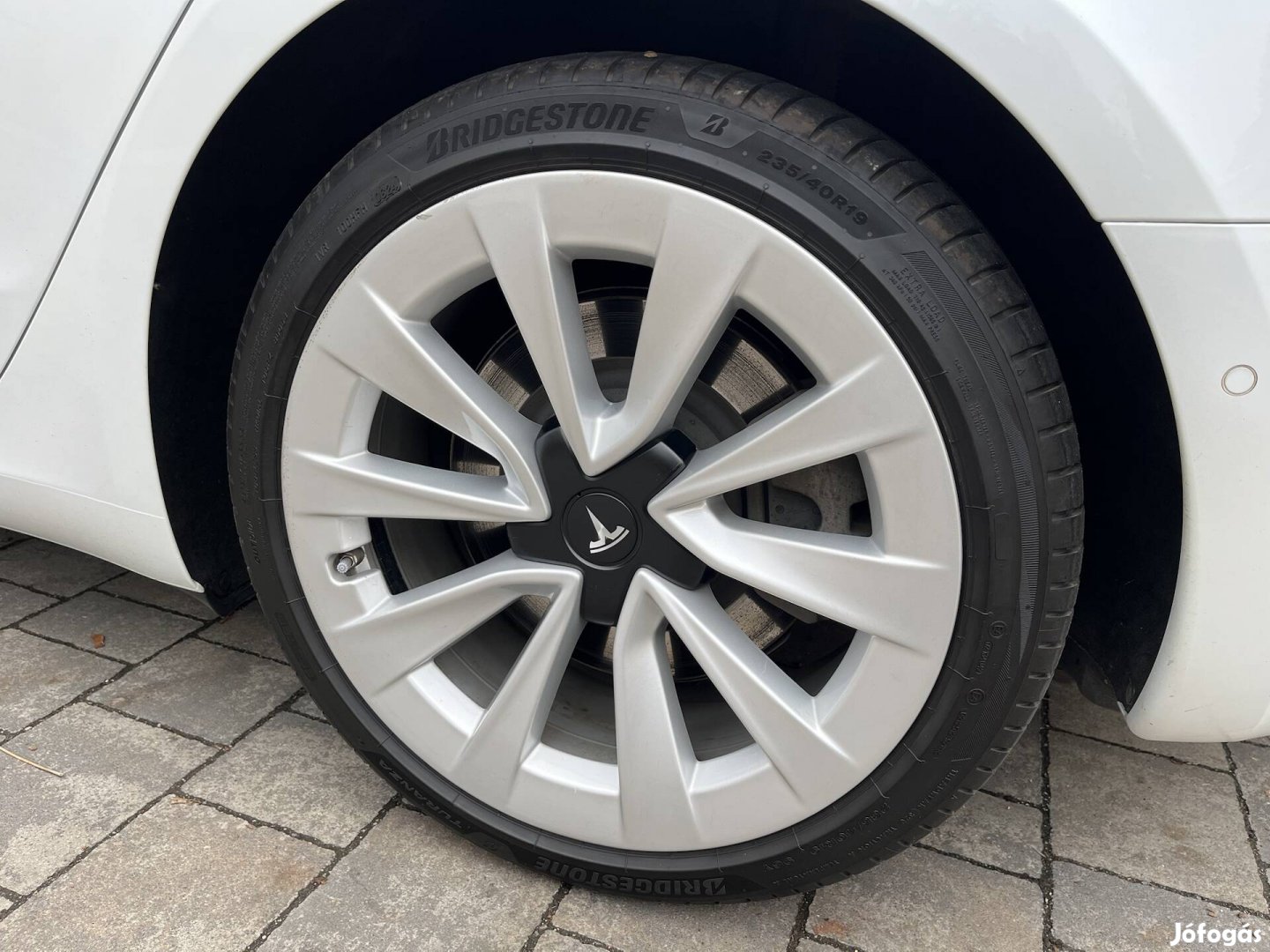 Bridgestone Turanza 6 Enliten XL 235/40 R19 96Y Tesla nyári gumi