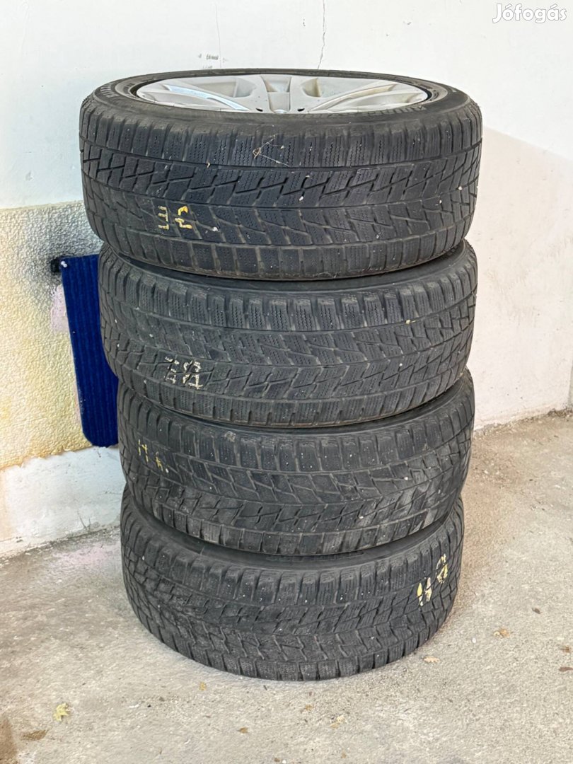 Bridgestone blizzak téligumi garnitúra 225/50/R17 lemezfelnivel
