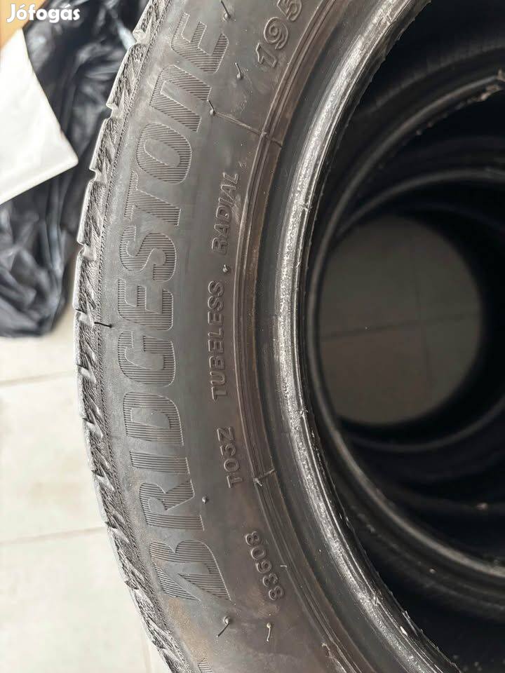 Bridgestone nyári gumi 195/50/15