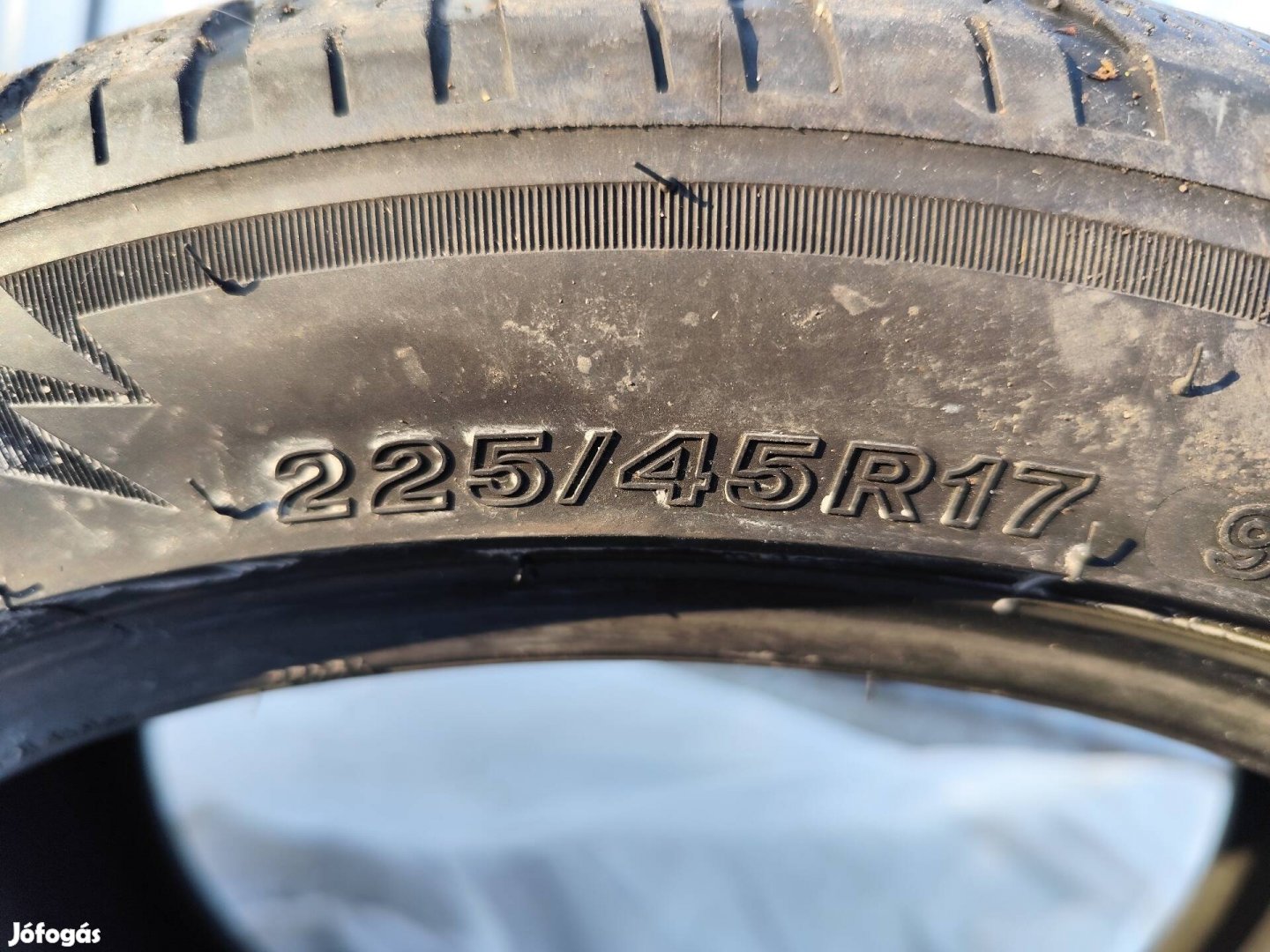 Bridgestone téli gumiabroncs eladó