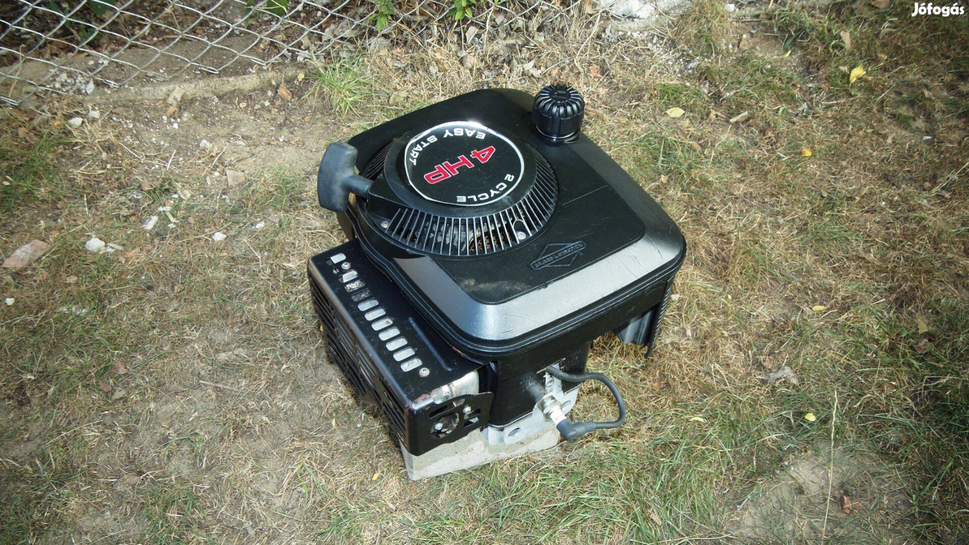 Briggs 4Hp 2ütemű motor, Partner 5553D önjáró szerkezet (kés-késtartó)