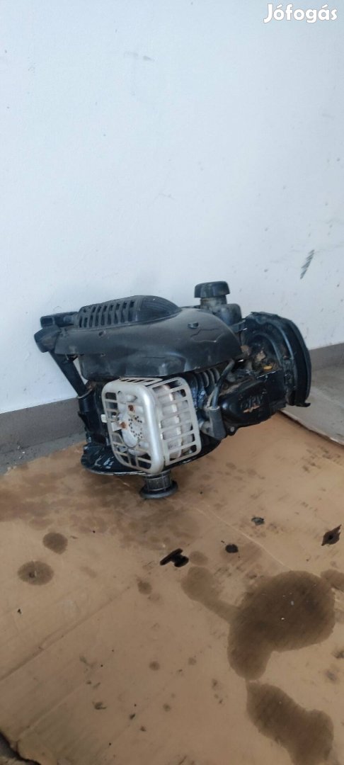 Briggs 550E fűnyíró motor