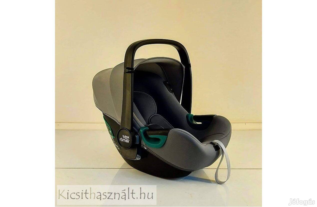 Britax Römer Baby Safe i-Sense 40-83 cm Midnight Grey hordozó i-Size