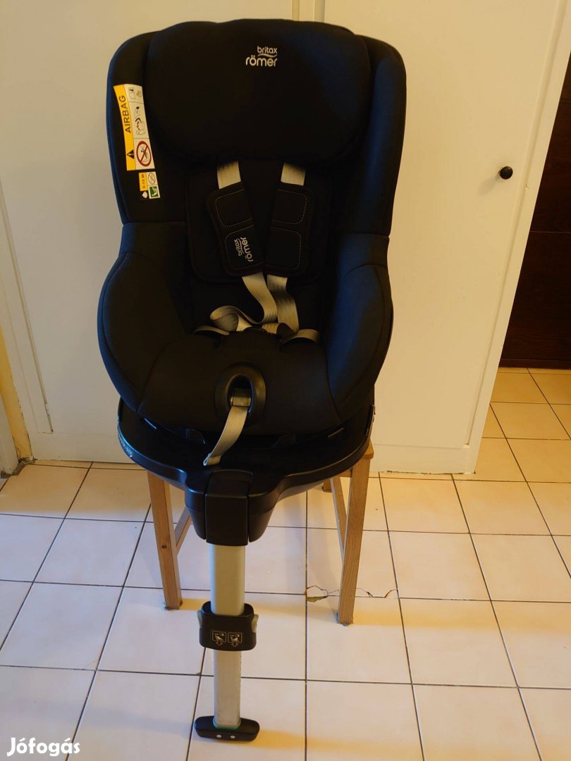 Britax Römer Dualfix M i-size gyereklülés