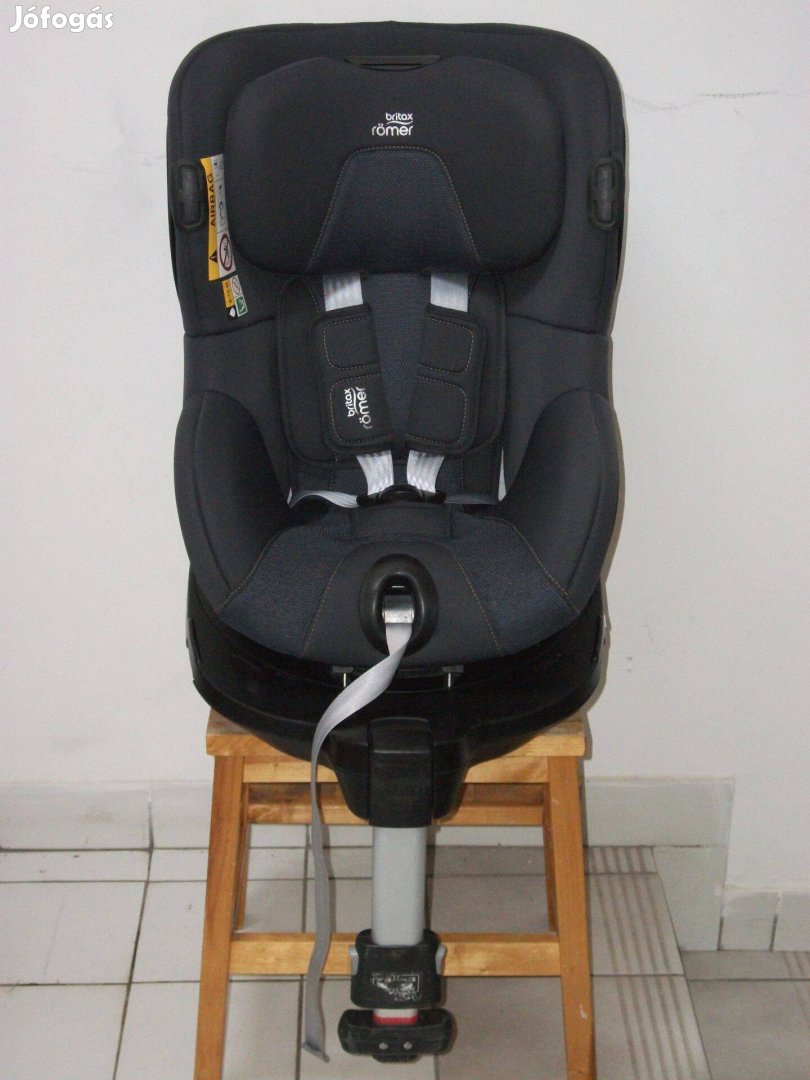 Britax Römer Dualfix i-Sense with Flex Base bázistalppal 61-105cm