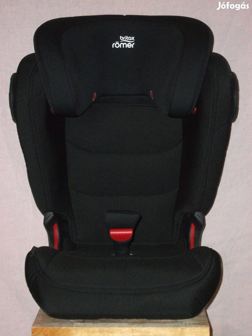 Britax Römer Kidfix III M 15-36kg isofix gyerekülés autósülés ülés