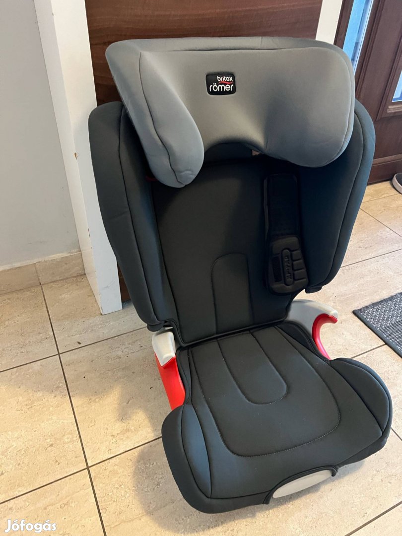 Britax Römer Kidfix XP Sict Cosmos Black gyerekülés