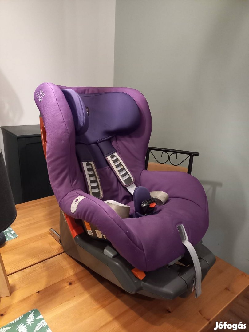 Britax Römer Safefix autós gyerekülés