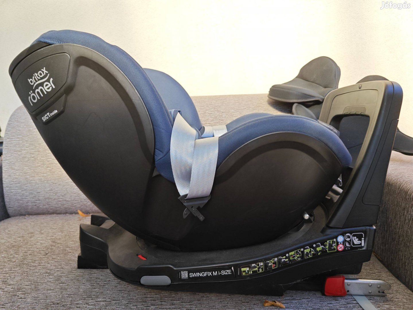 Britax Römer Swingfix M i-size autósülés (kék)