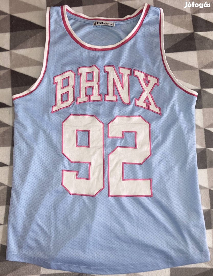 Brnx 92 FB Sister M-es utcai hímzett ujjatlan mez trikó