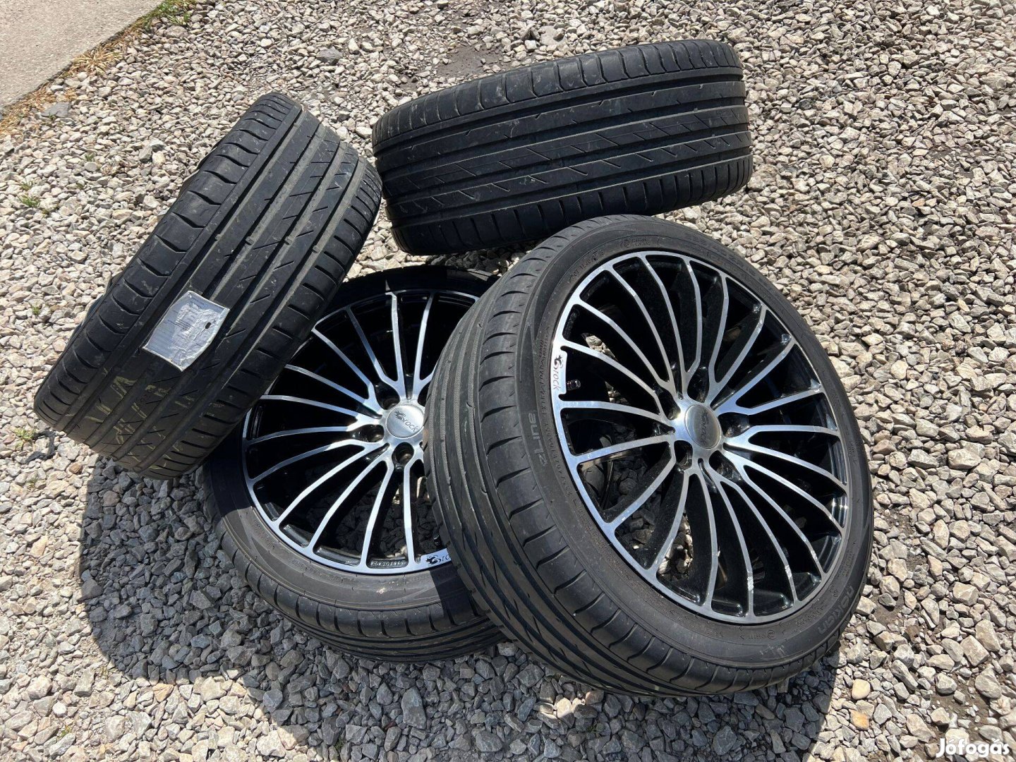 Brock 18" 5x105 ET45 235/40R18 nyári gumival