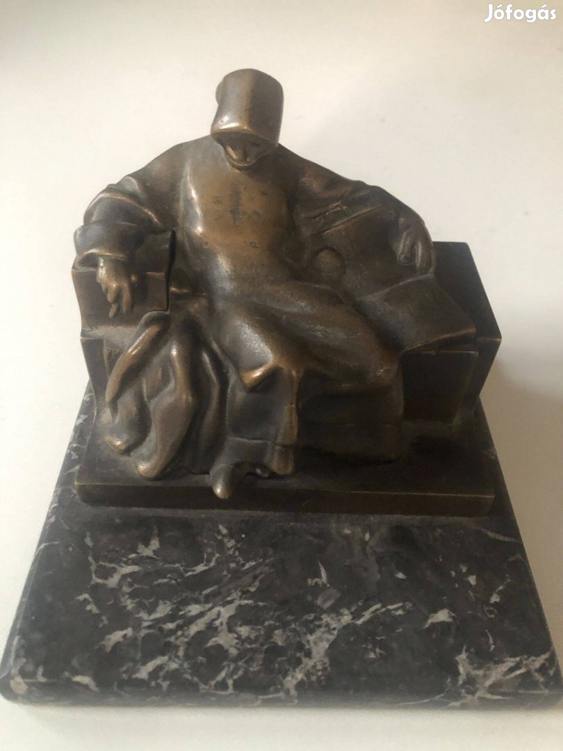 Bronz "Anonymus" szobor márványtalpon eladó