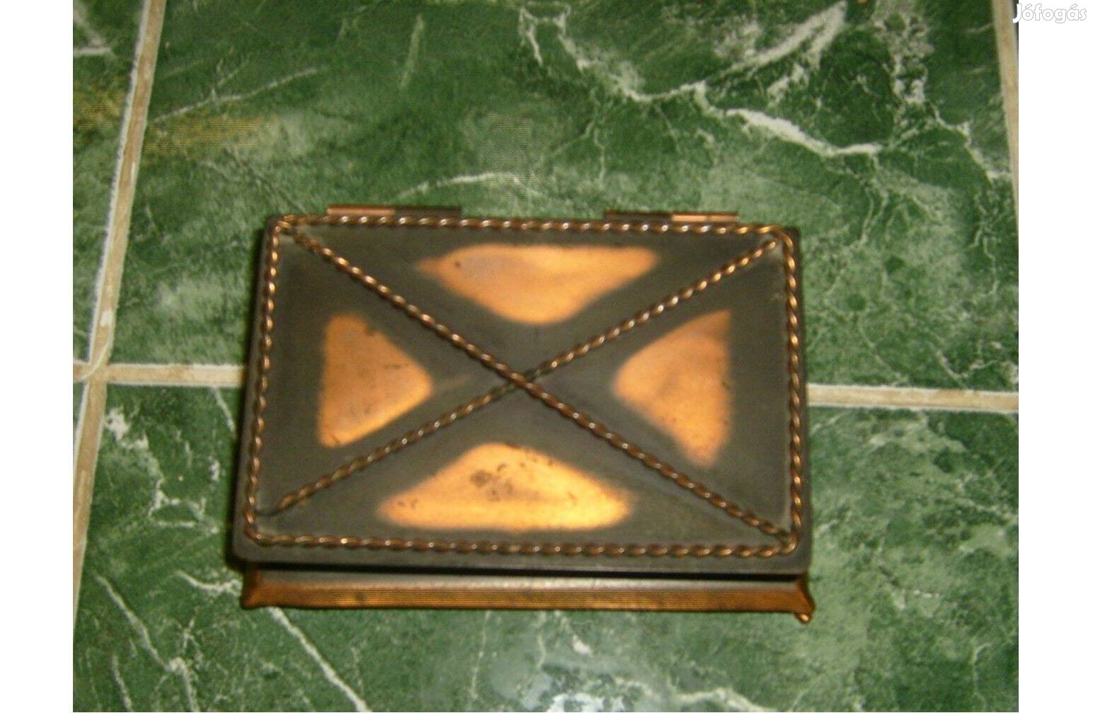 Bronz kisláda, ékszertartó doboz 16 x 11 cm, 5, 5 cm magas