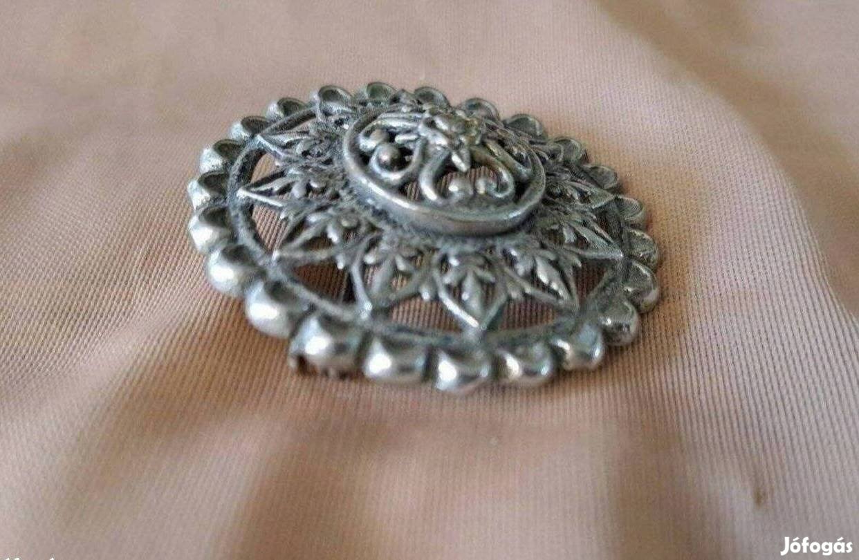 Bross antik jellegű