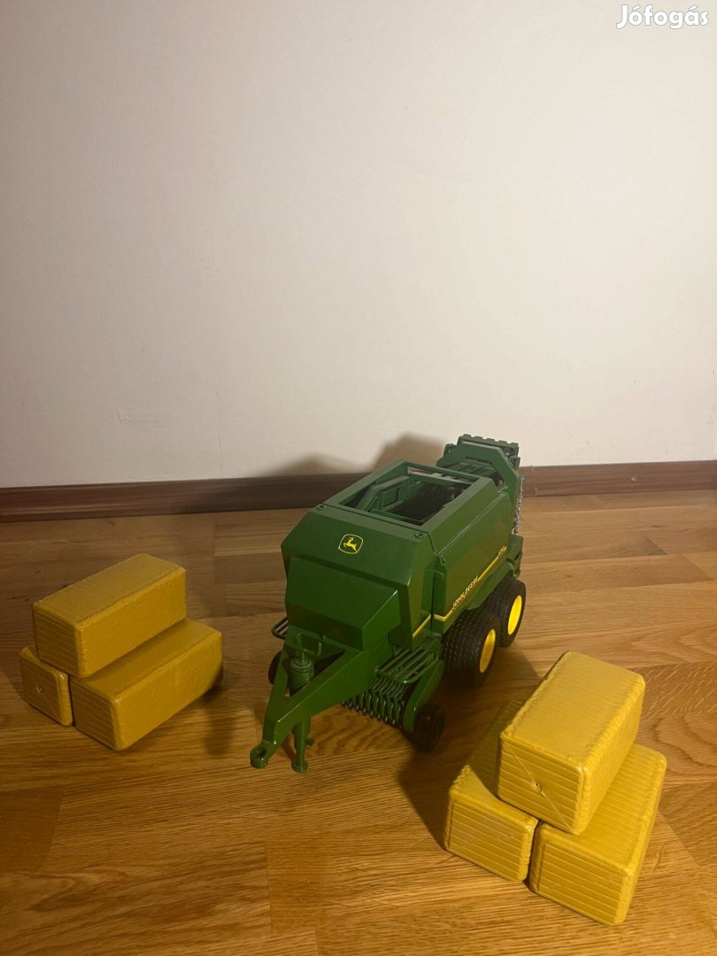 Bruder John Deer 690 bálázógép