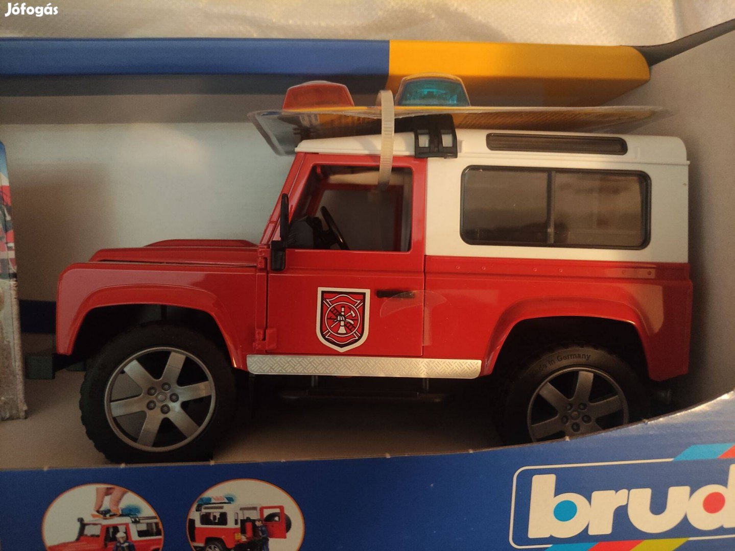 Bruder tűzoltó Land Rover