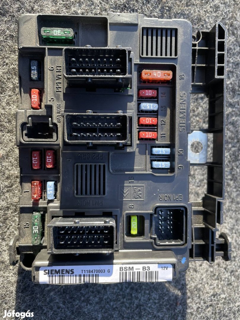 Bsm b3 b-3 b 3 modul biztosíték tartó tábla biztosítéktábla 