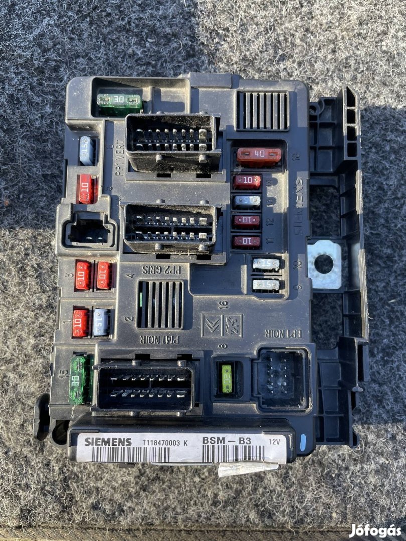 Bsm b3 b-3 b 3 modul biztosíték tartó tábla biztosítéktábla 