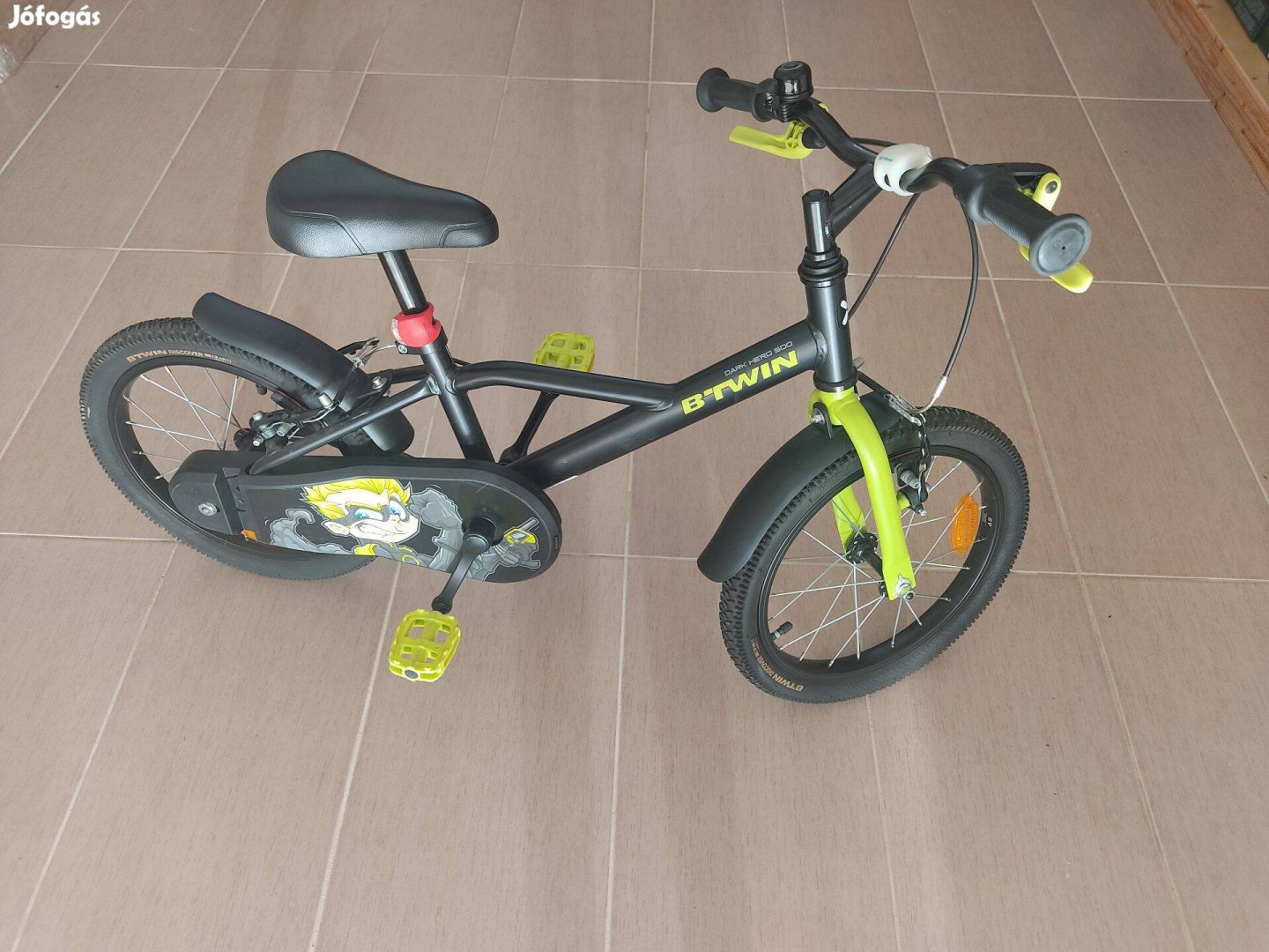 Btwin Gyerekkerékpár, 16" Dark Hero