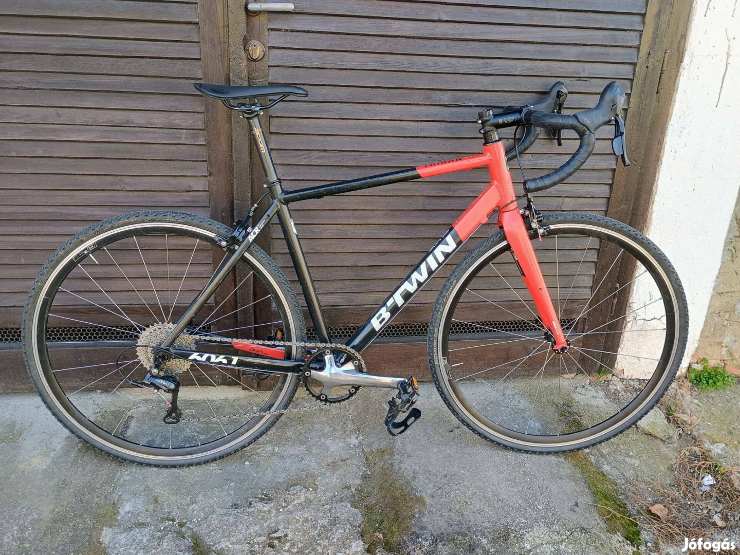 Btwin Triban 520 FB kerékpár M-es méretben