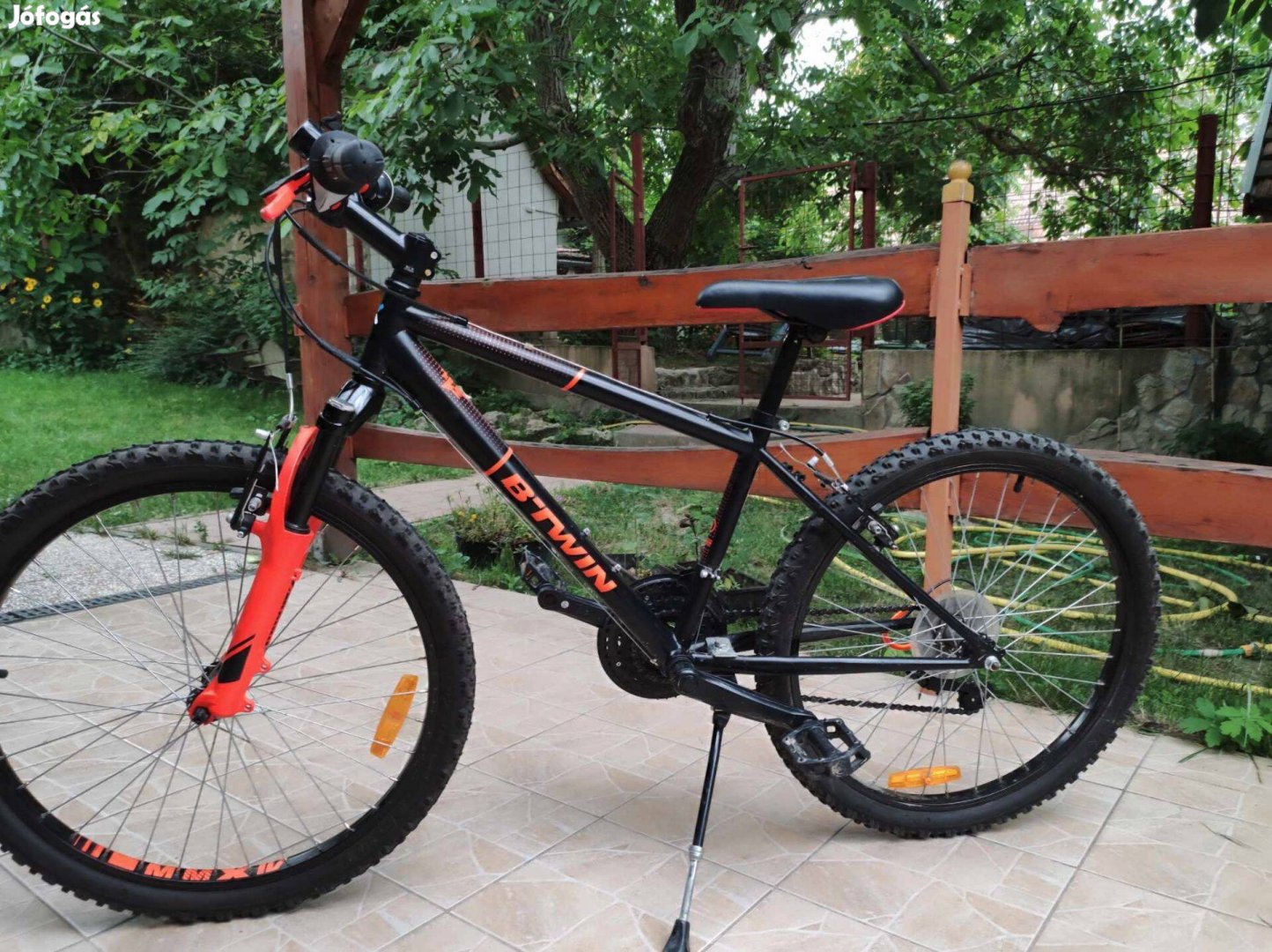 Btwin rockrider 24" kerékpár MTB, fekete- neon, újszerű, megkímélt