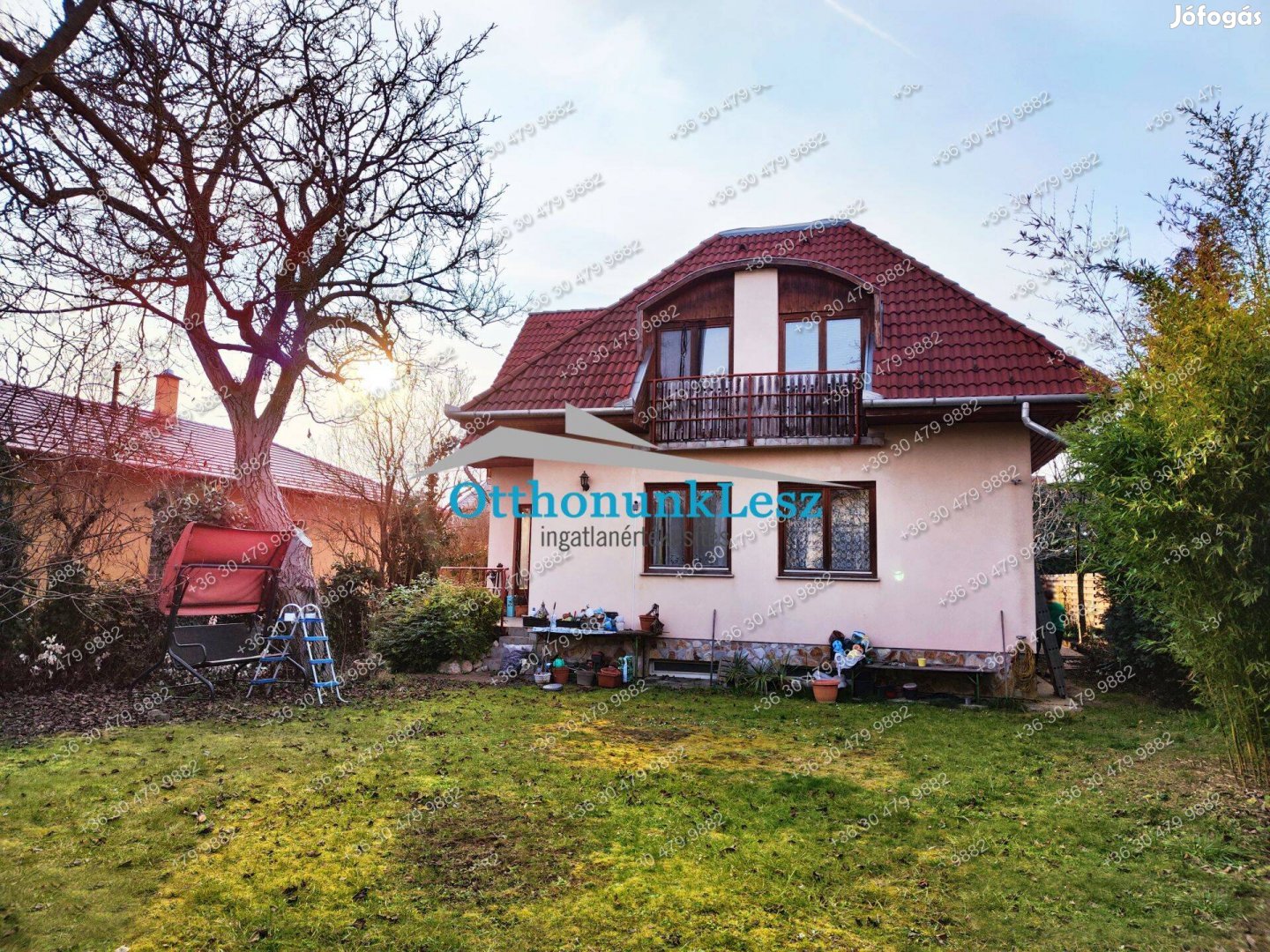 Budaörsön, csendes környezetben, 2005-ös családi ház, 718 m2 telken