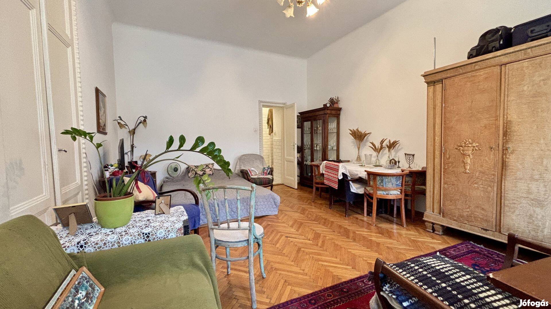 Budapest 07,Középső Erzsébetváros/társasházi lakás/tégla/3 szoba/82 m2