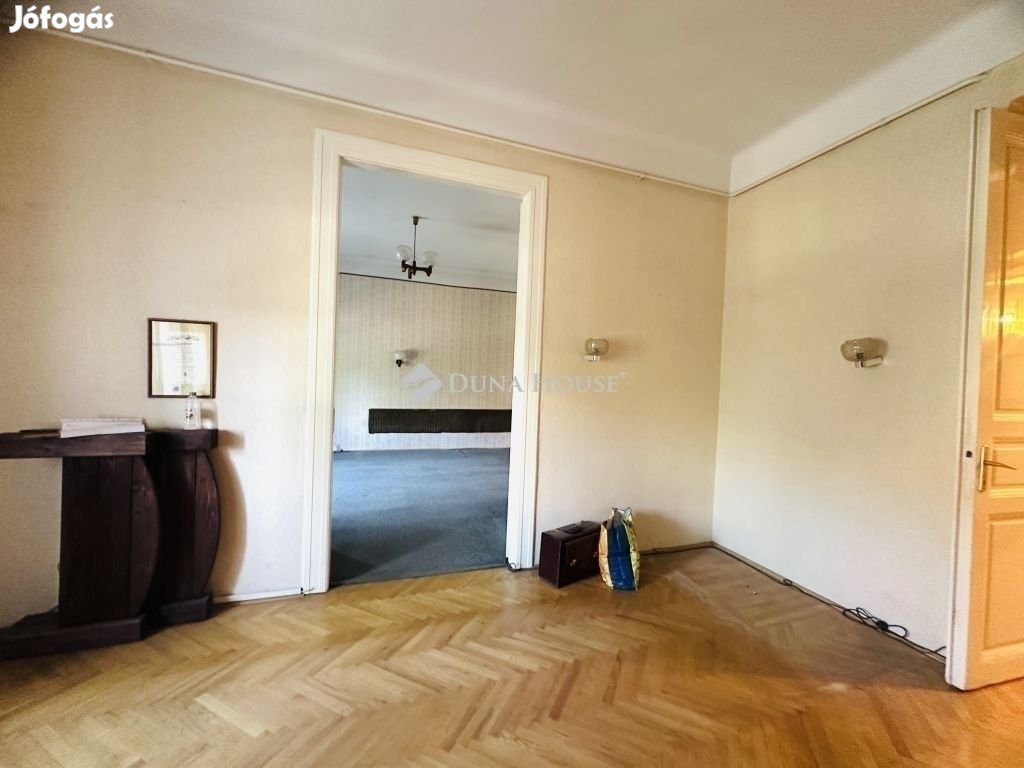 Budapest 8. ker.i 82 nm-es lakás eladó