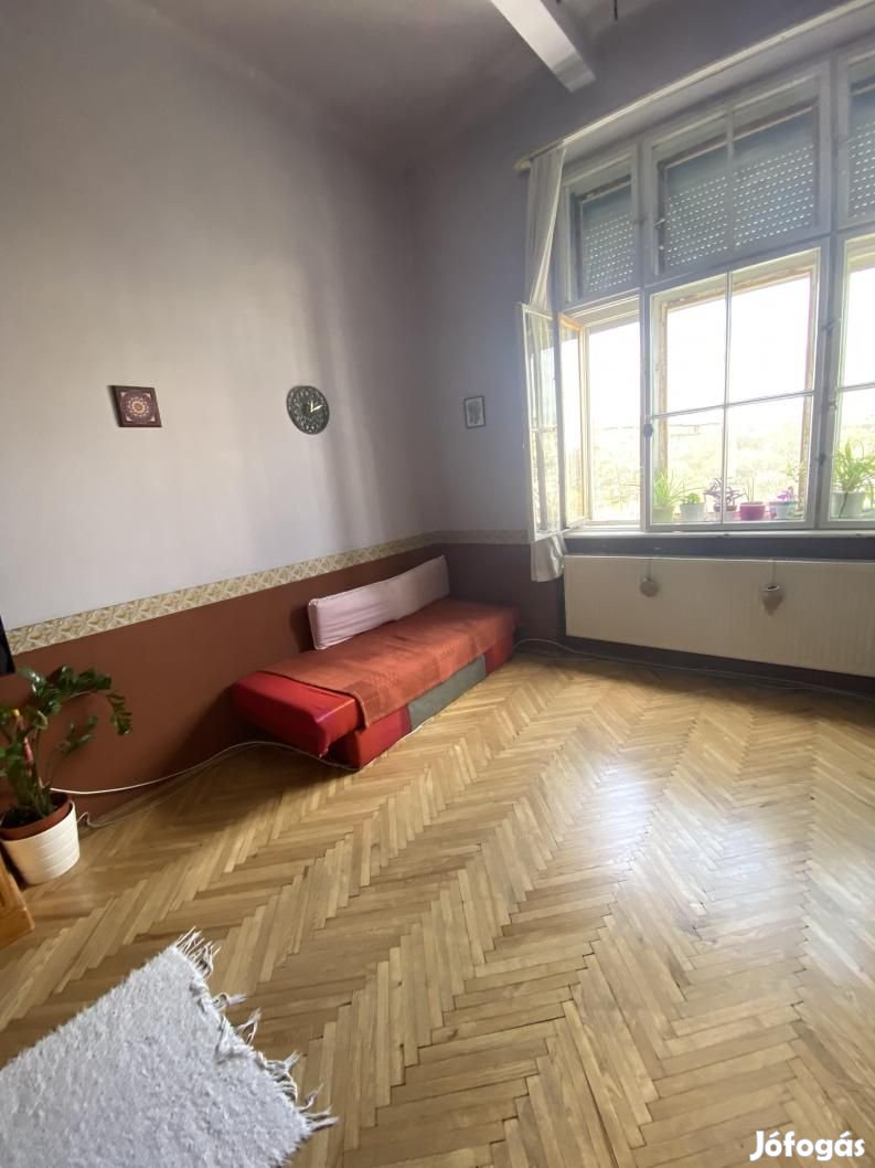 Budapest VIII. kerület, 1 szobás  tégla lakás eladó