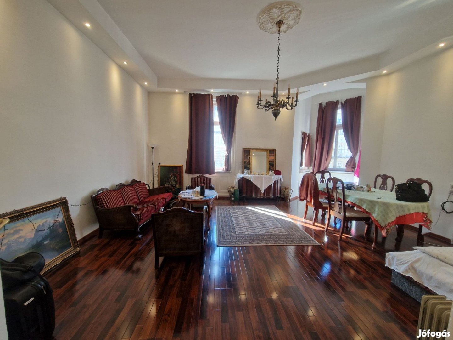 Budapest VI. ker. 88m2-es polgári lakás eladó