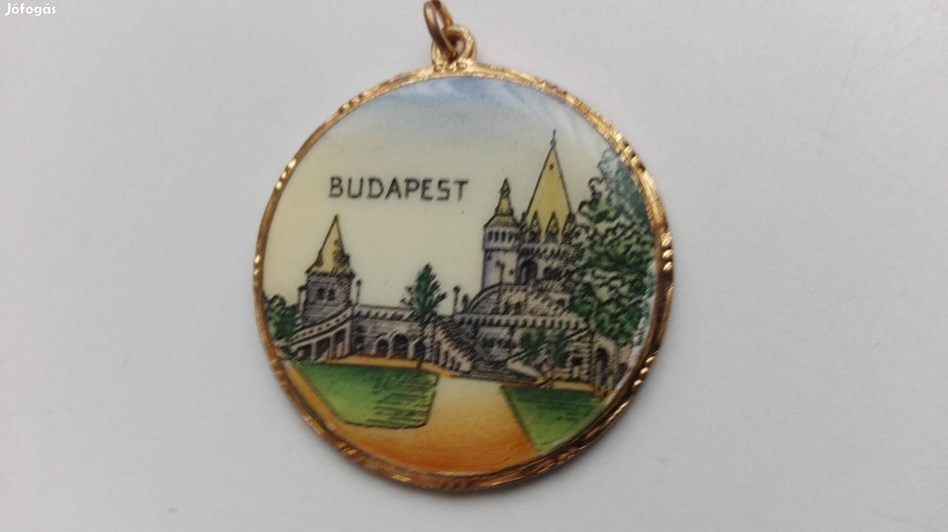 Budapest medál régi aranyozott db