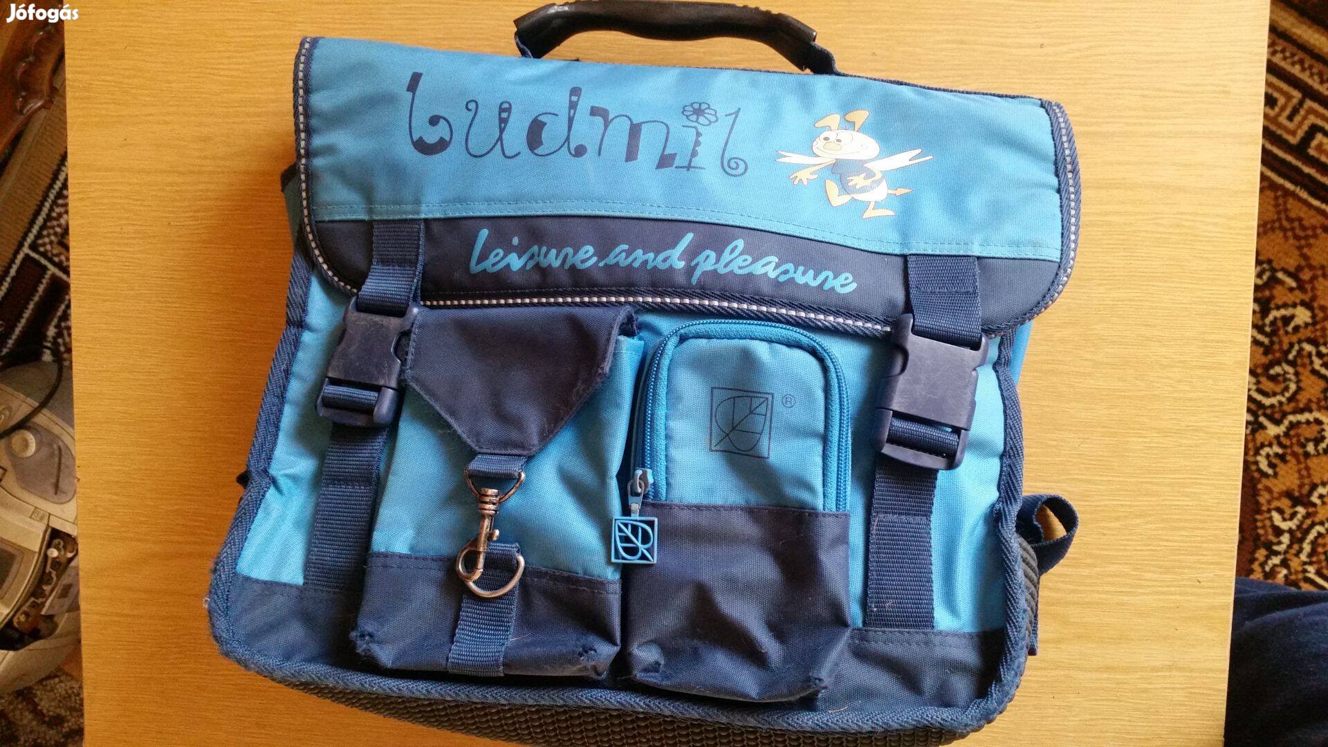 Budmil iskolatáska ajándék sport hátizsák, tornazsák,