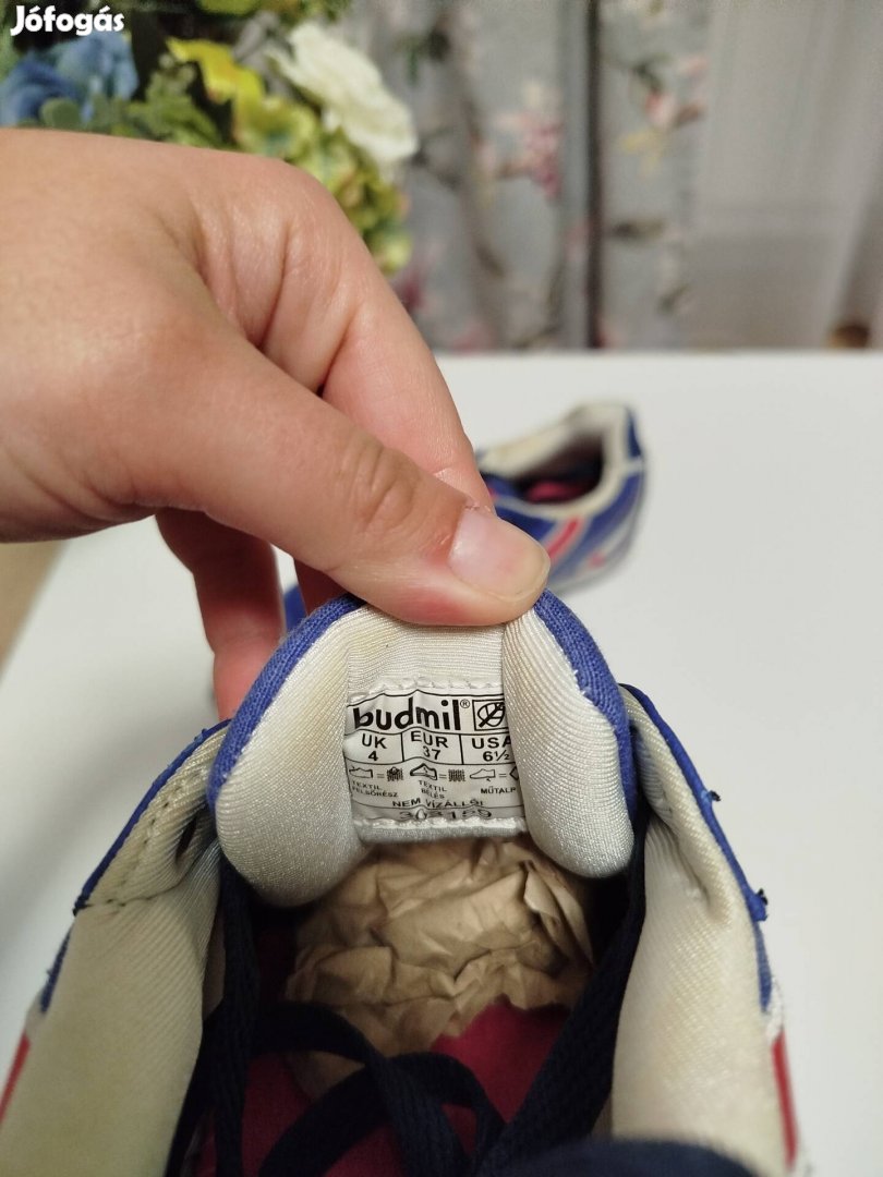 Budmil sportcipő 