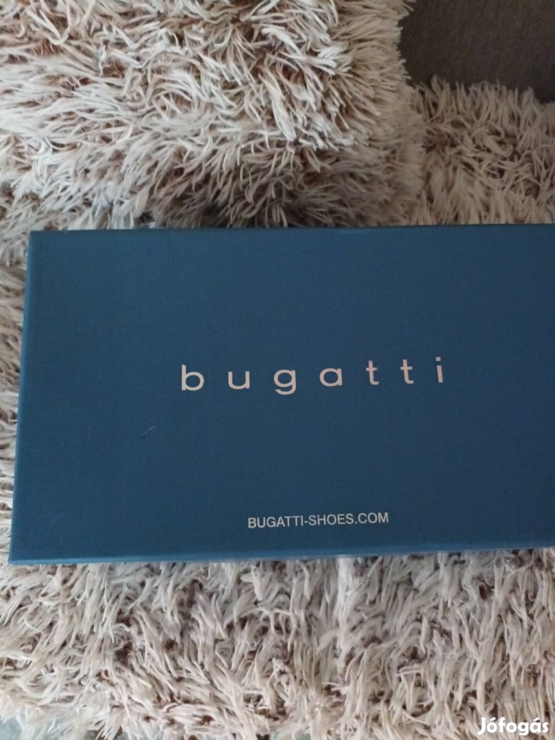 Bugati új nyári cipő eladó.