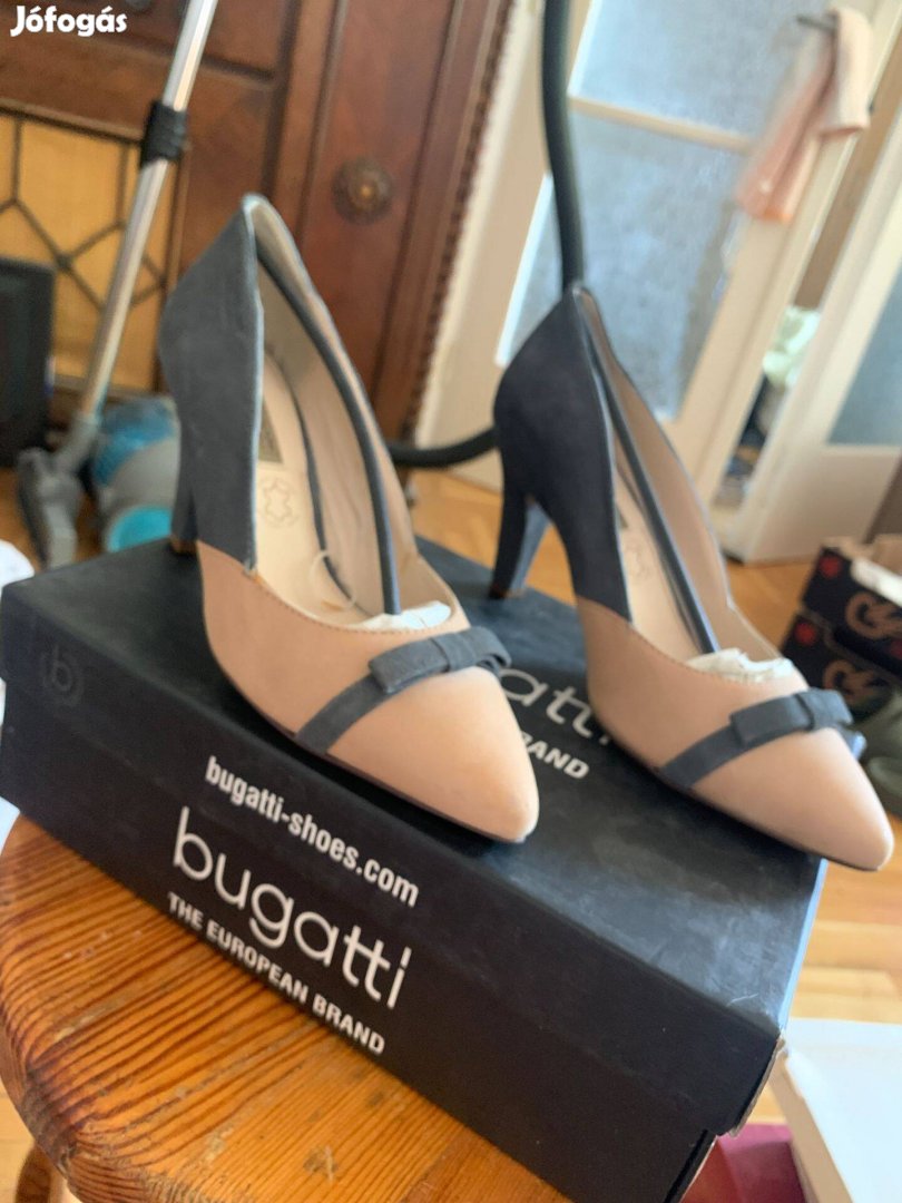 Bugatti női 37-es cipő eladó!