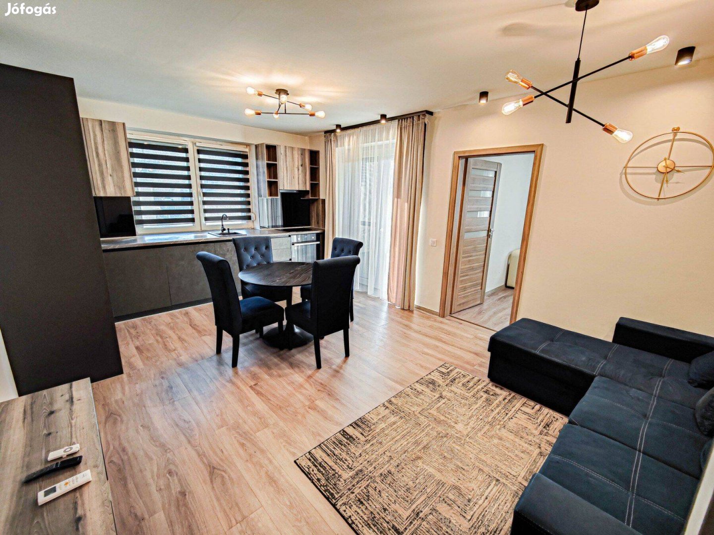 Bujtosi tó közelében földszinti lakás 94 nm-es kerttel kiadó