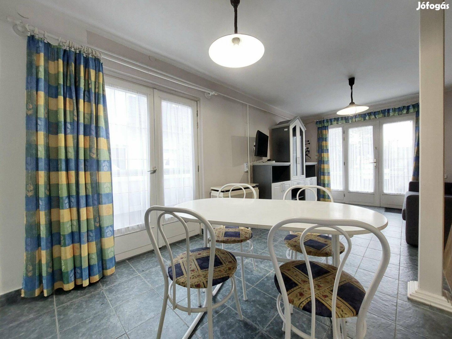 Bükfürdőn, a gyógyfürdő közvetlen közelében apartmanház eladó!