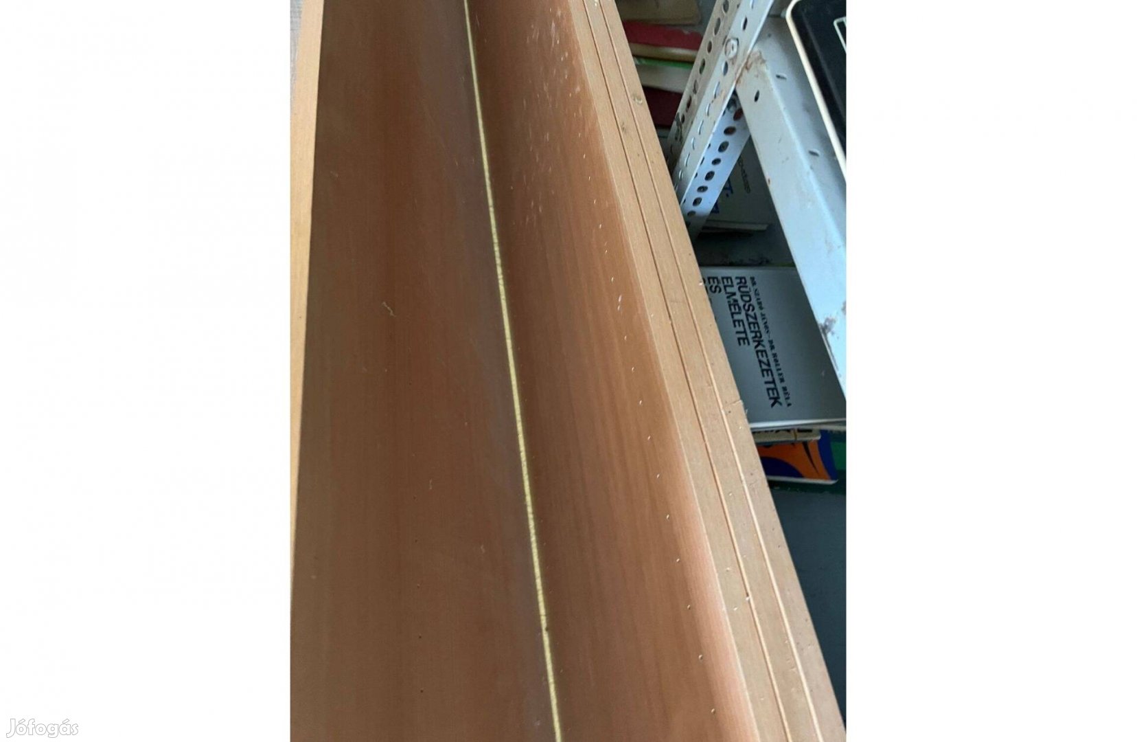 Bükk színű laminált bútorlapok, új állapotban, egyben eladó