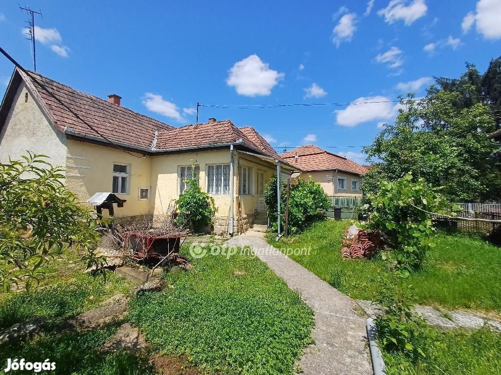 Bükkszéki 76 nm-es ház eladó