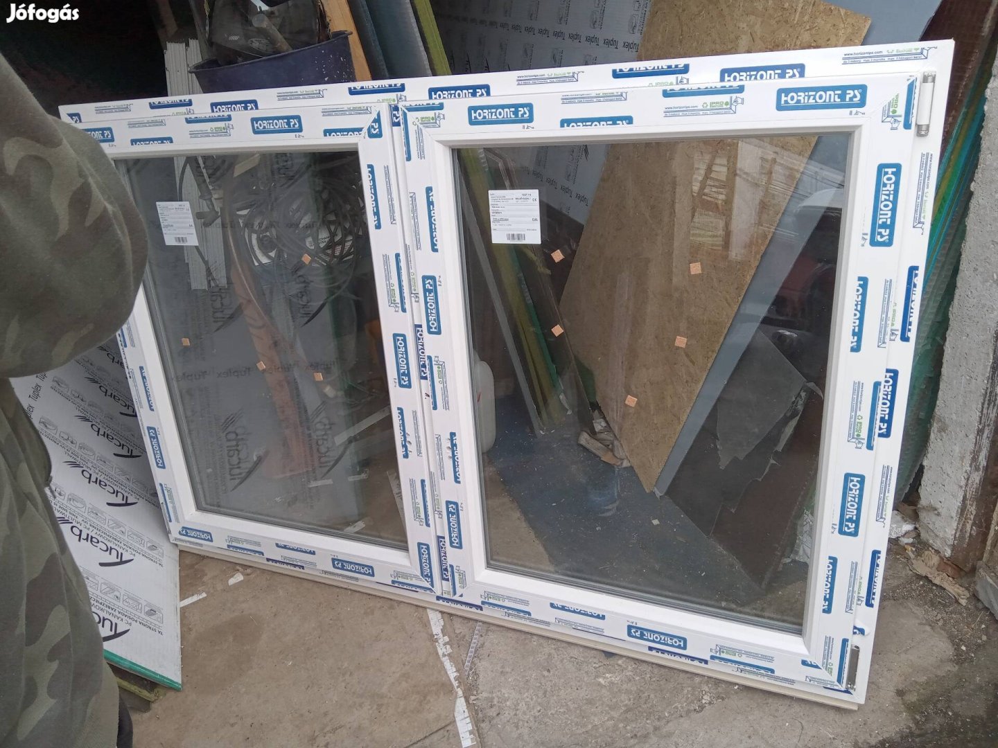 Bukó-nyíló műanyag ablak eladó ( új120x178 )