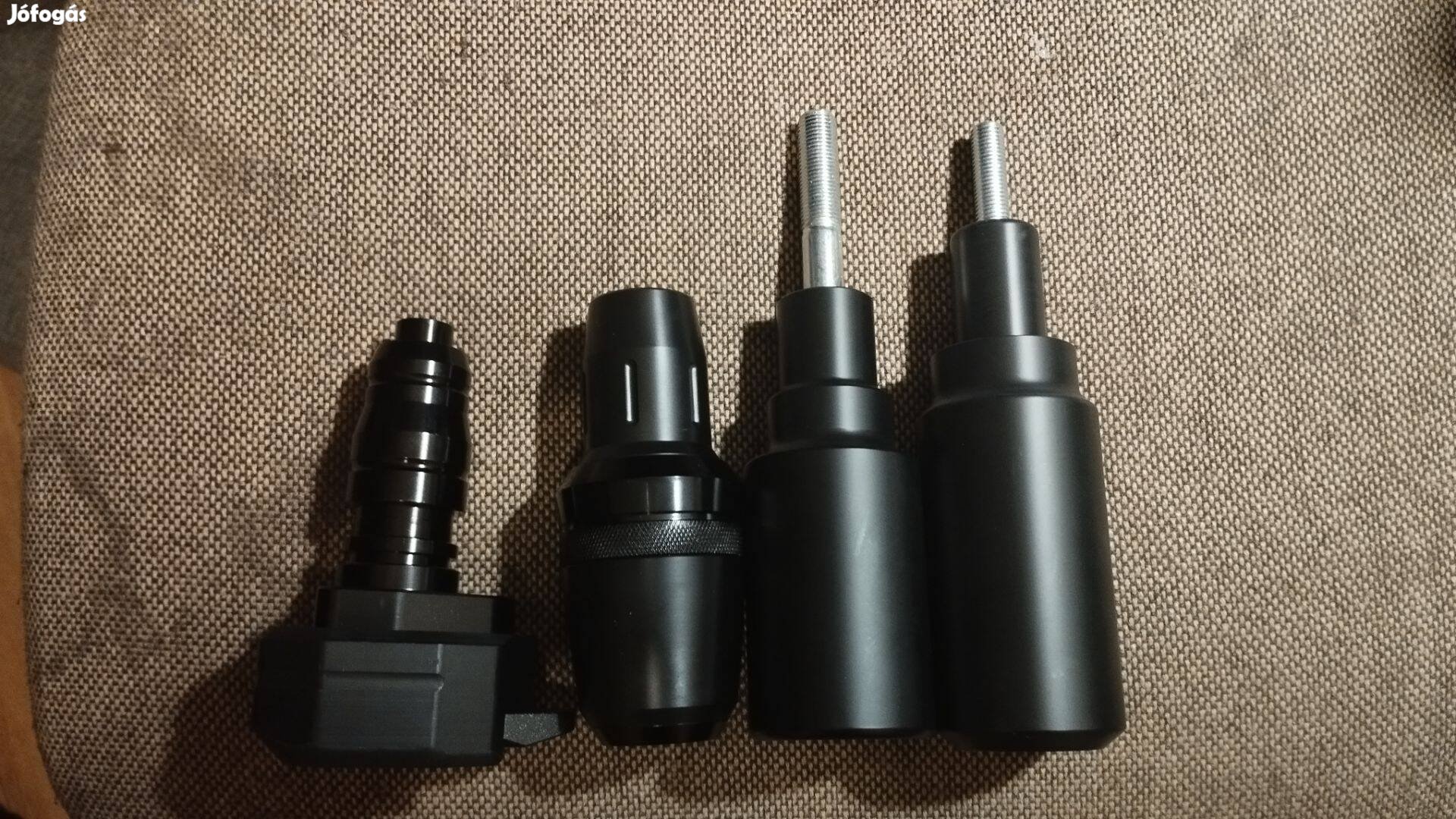 Bukógombák motorra új állapotban