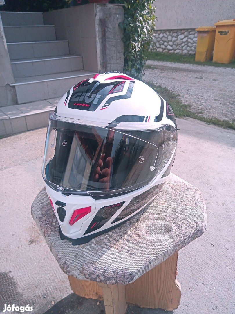 Bukósisak Givi