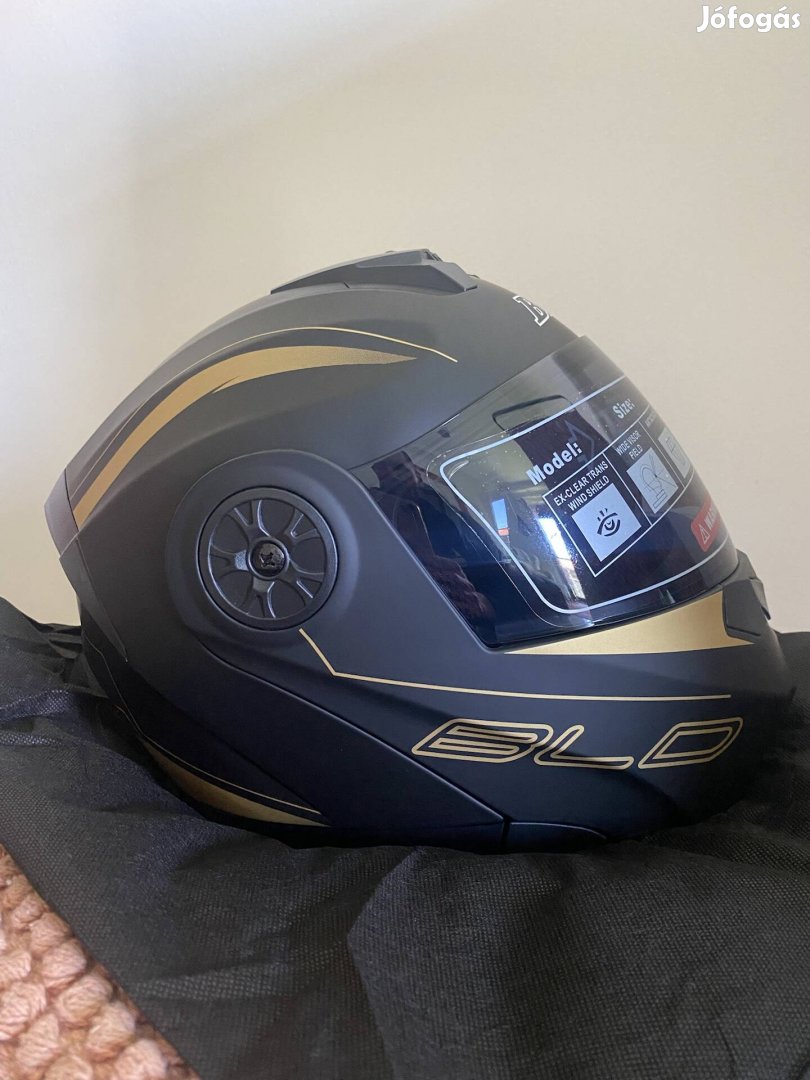 Bukósisak XL méretben 