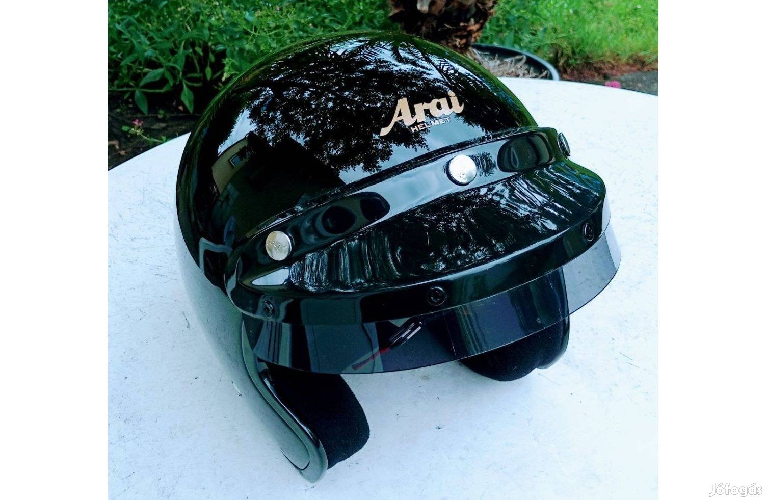 Bukósisak, M-57-58 cm. Arai