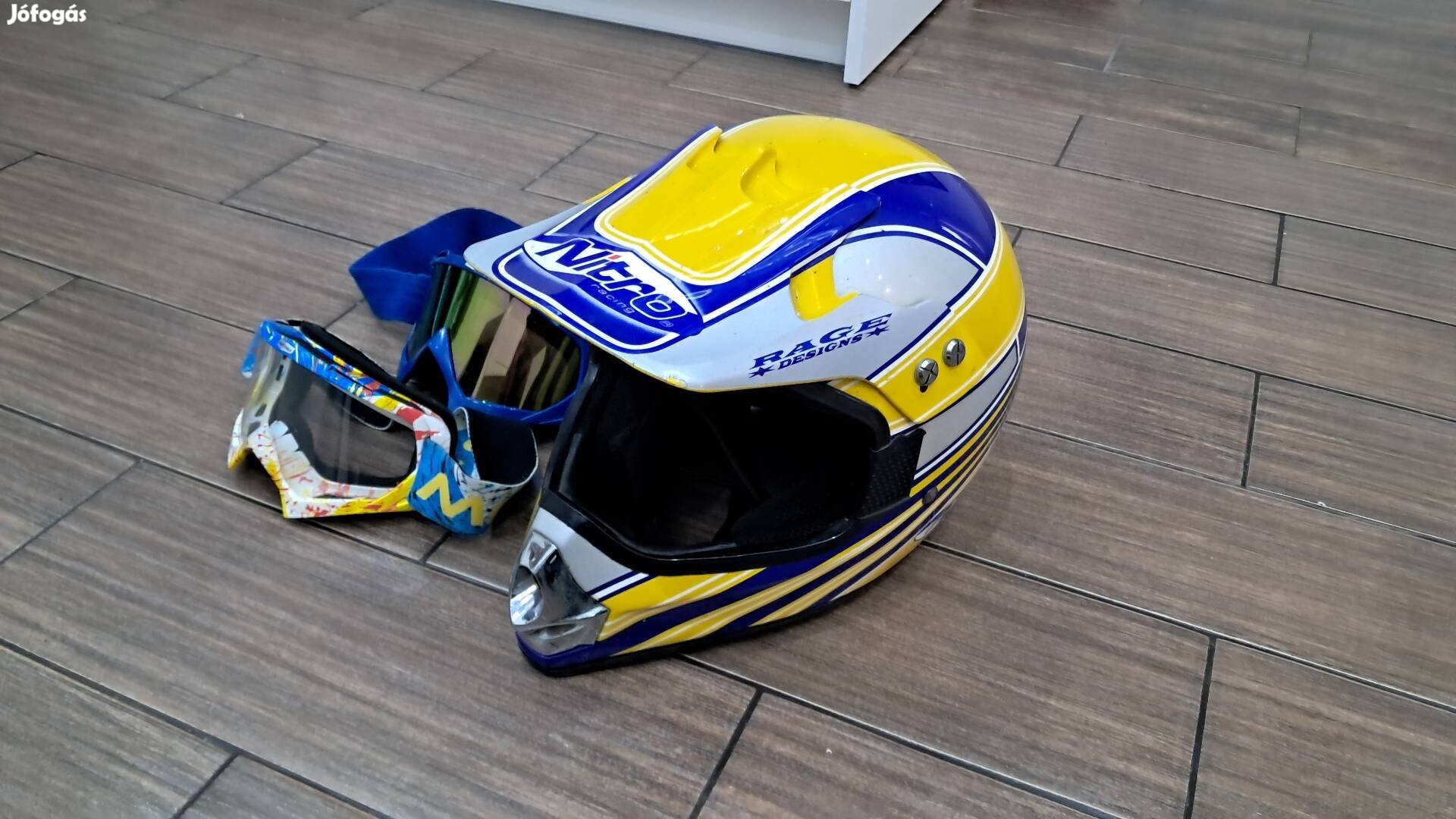 Bukosisak cross + 2db szemüveg